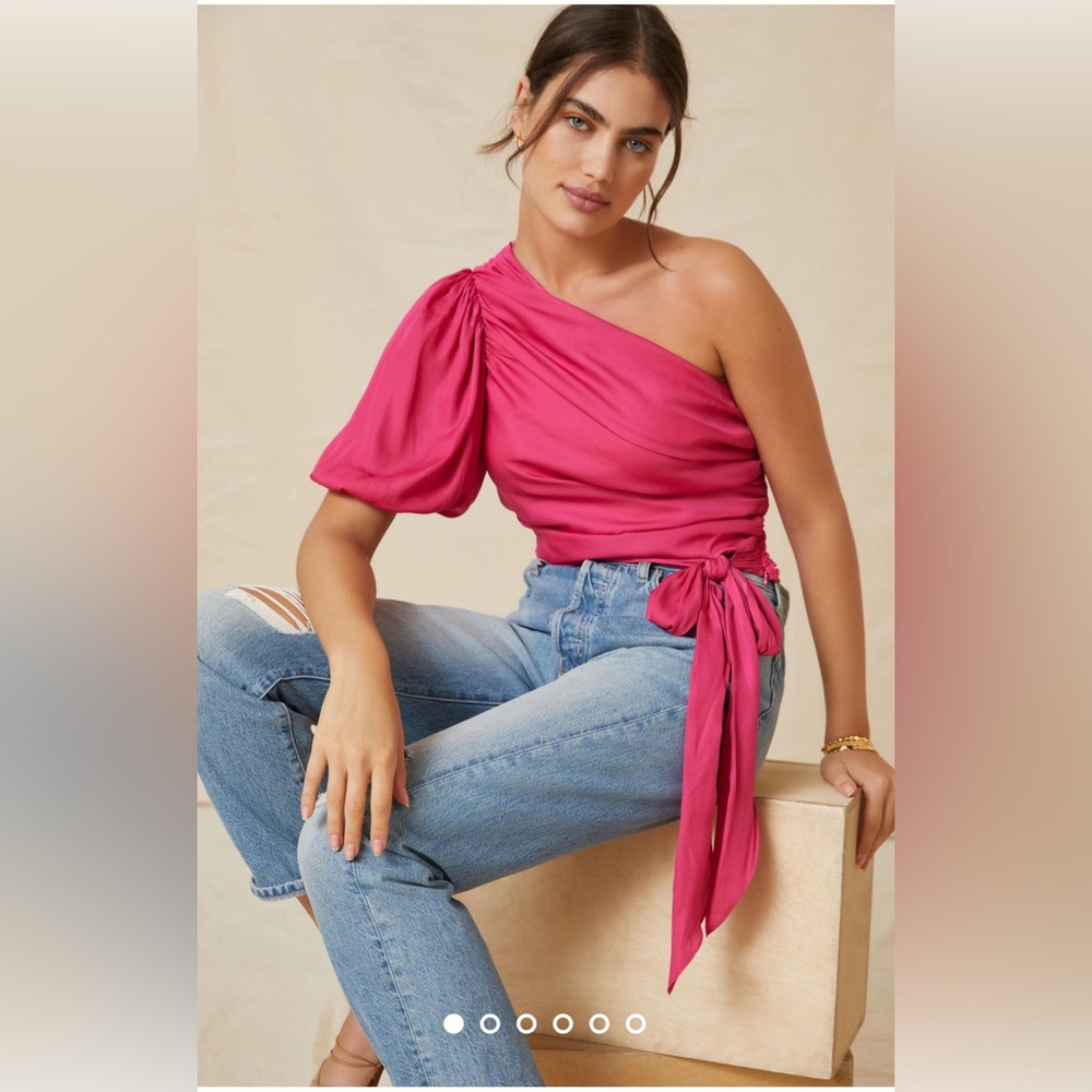 NWOT Anthropologie Dolan One Shoulder Top